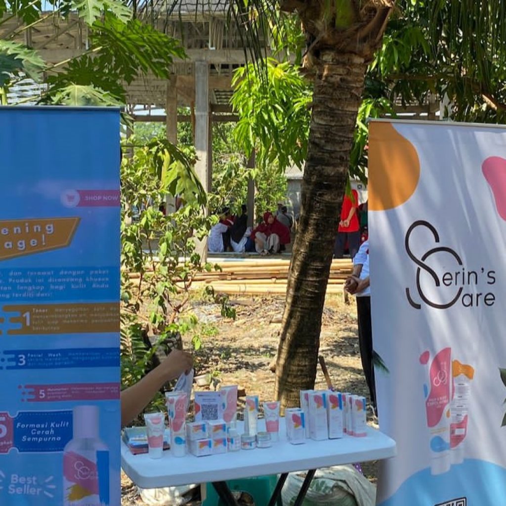 TUTURPEDIA - Semarakkan HUT ke-79 RI, Karang Taruna Perumahan Bumi Palir Sejahtera Gelar Bazar UMKM 