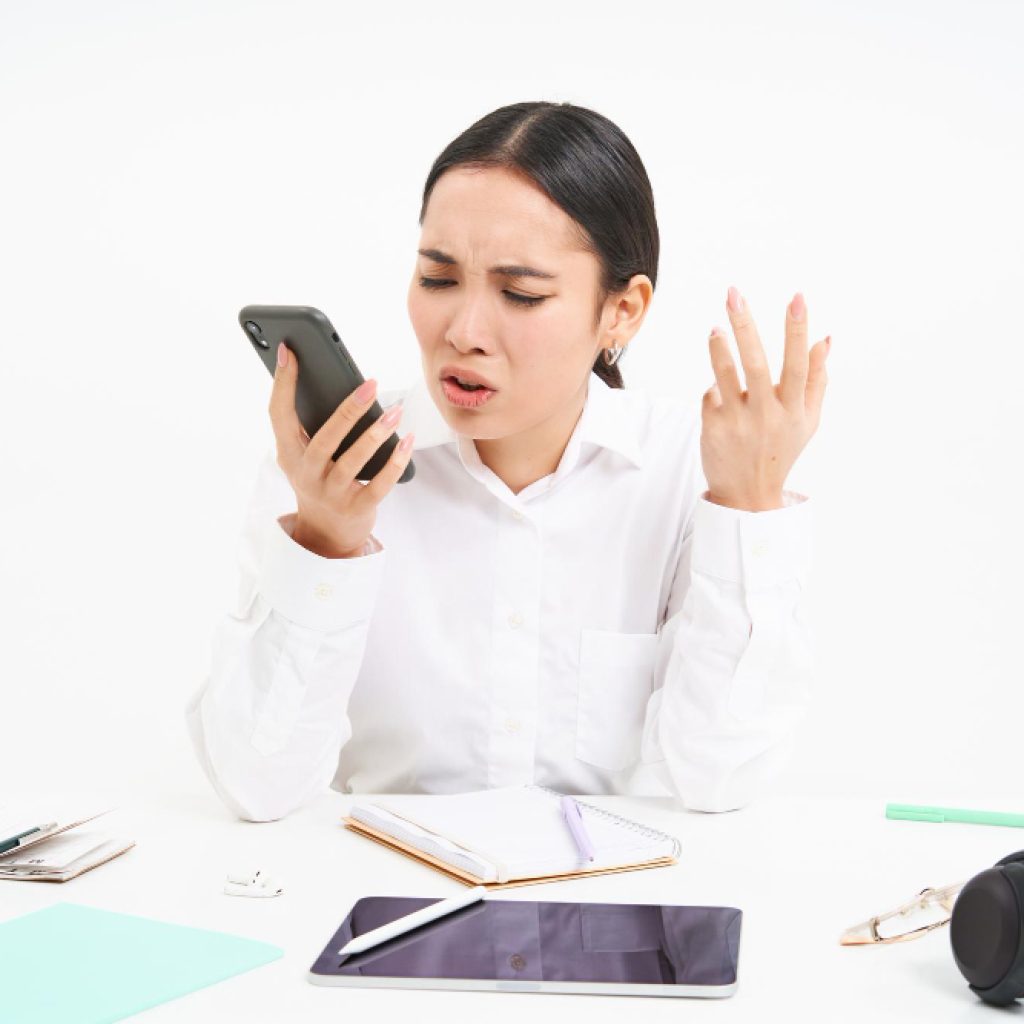 Ini alasan nomor HP sering ditelepon dengan nomor spam. Foto: freepik.com/benzoix