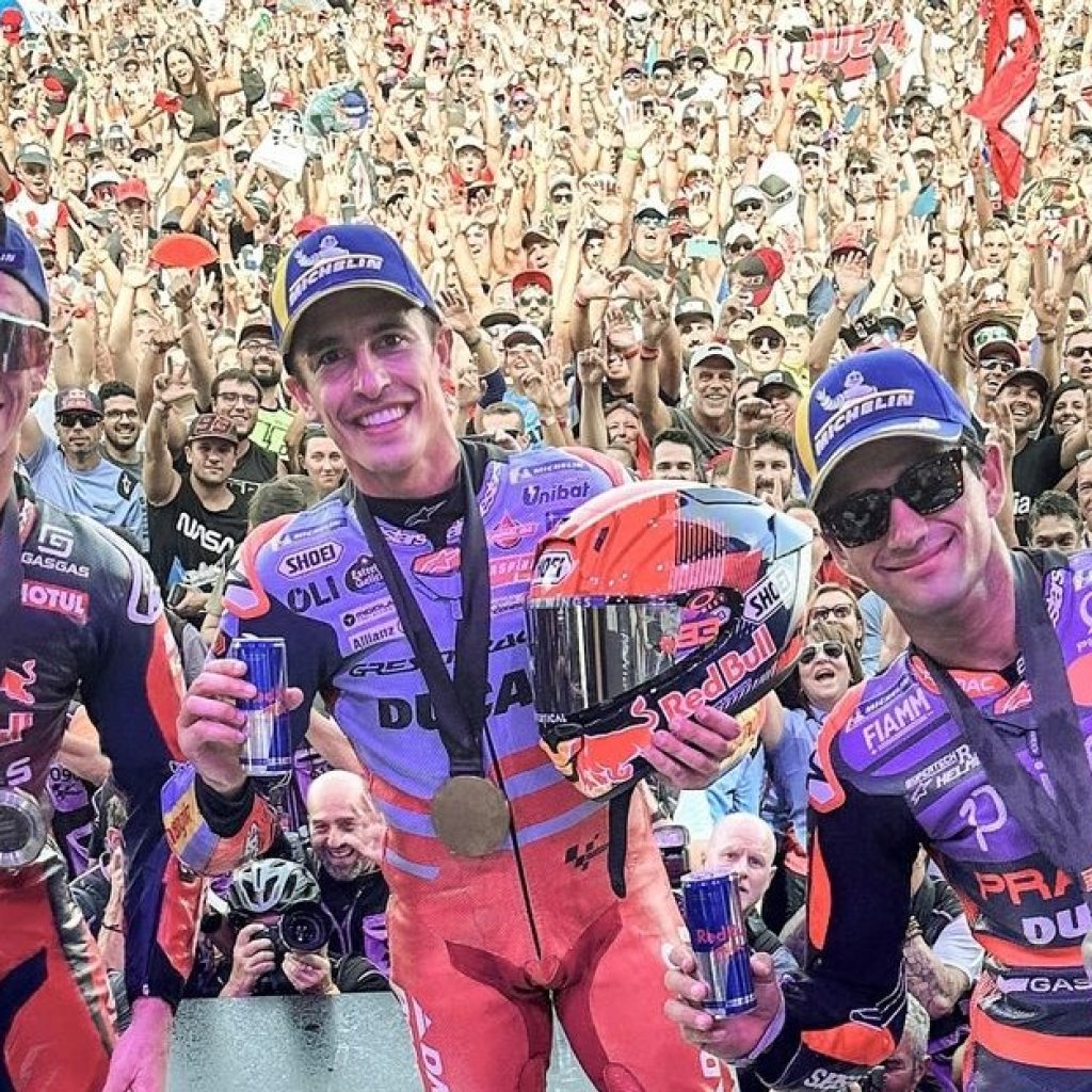 Marc Marquez (tengah) menang sprint race MotoGP Aragon 2024. Foto: instagram.com/motogp