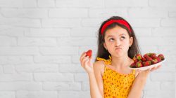 Mengenal istilah strawberry generation melalui ciri-cirinya. Foto: freepik.com/freepik