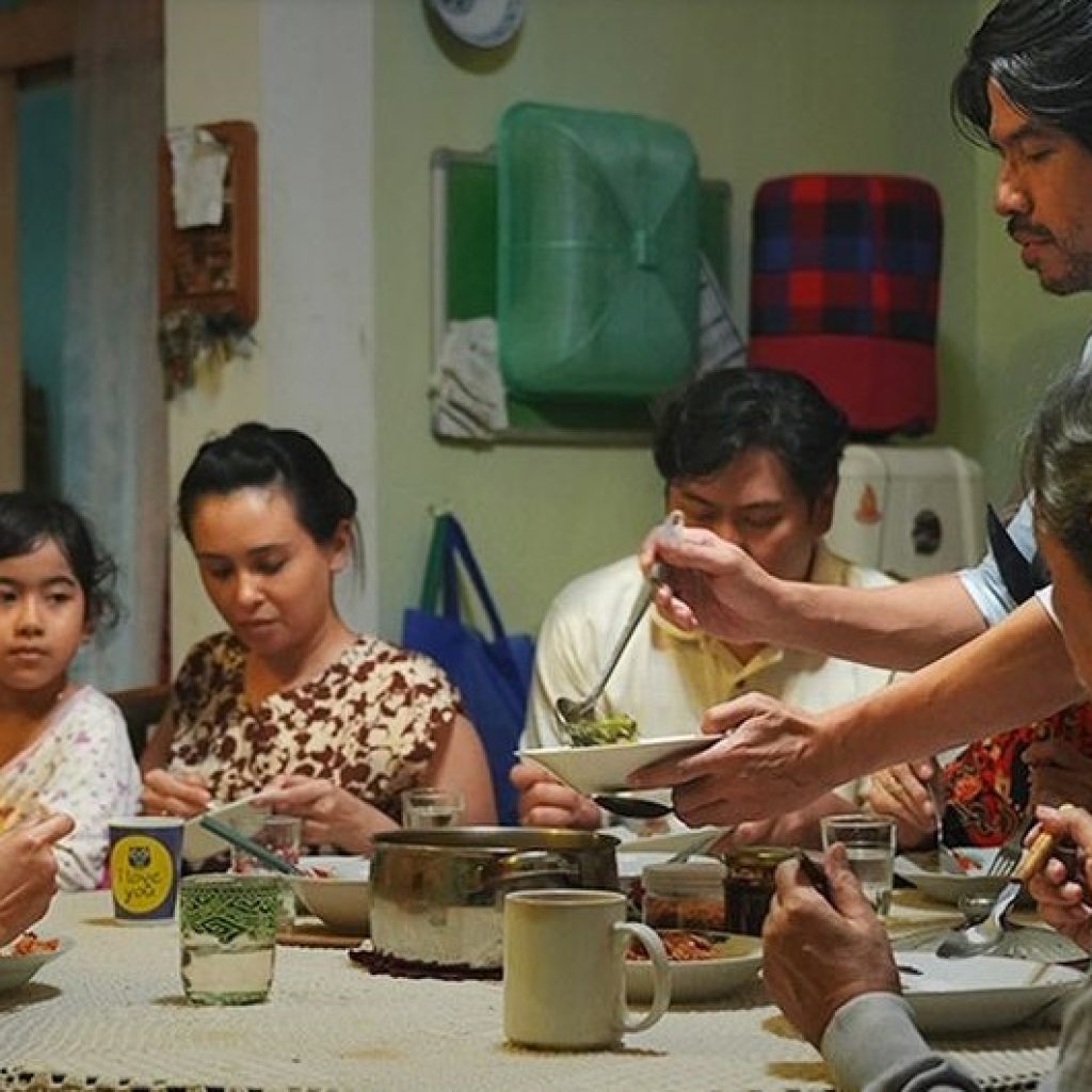 TUTURPEDIA - Viral dan Bikin Penasaran! Ini Resep Sup Kacang Hijau ala Kaluna di Film Home Sweet Loan