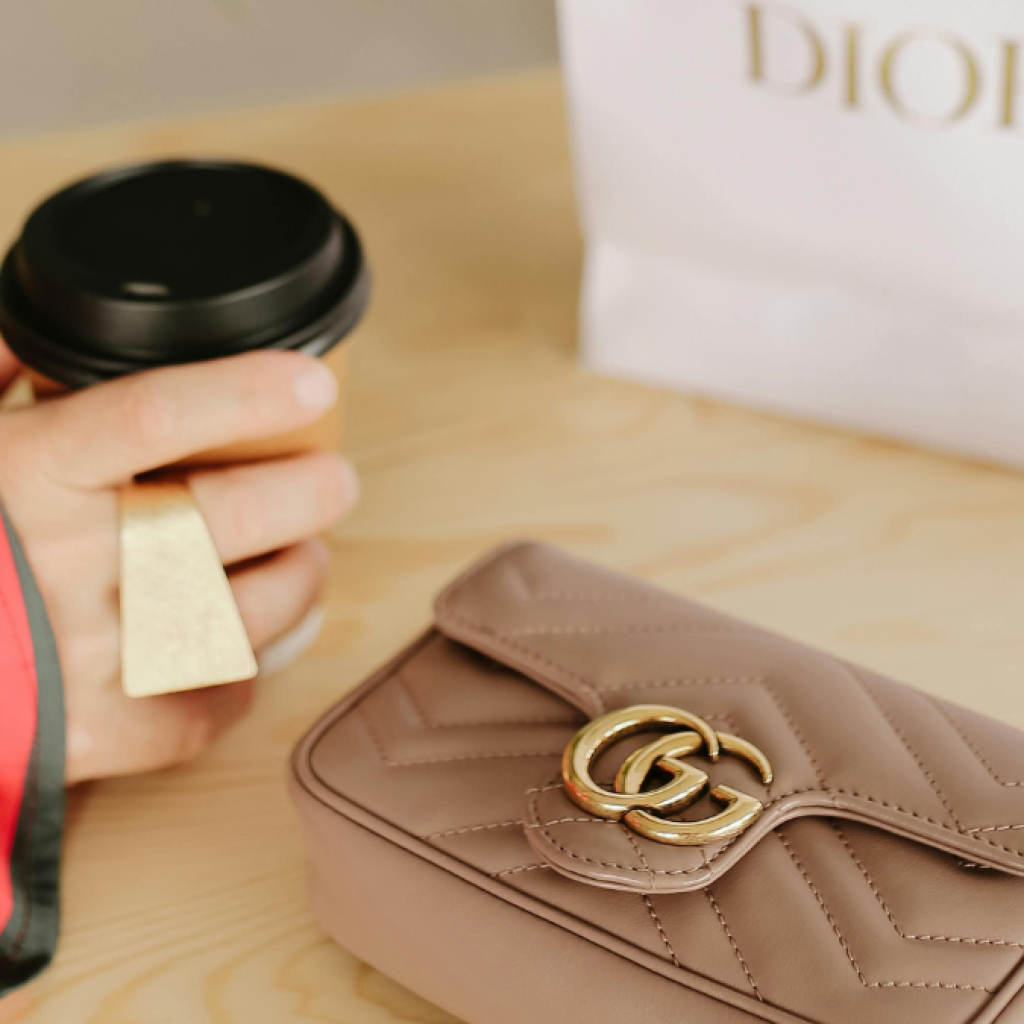 Ilustrasi salah satu tas branded milik Sandra Dewi yang disita Kejagung. Foto: pexels.com/mlkbnl