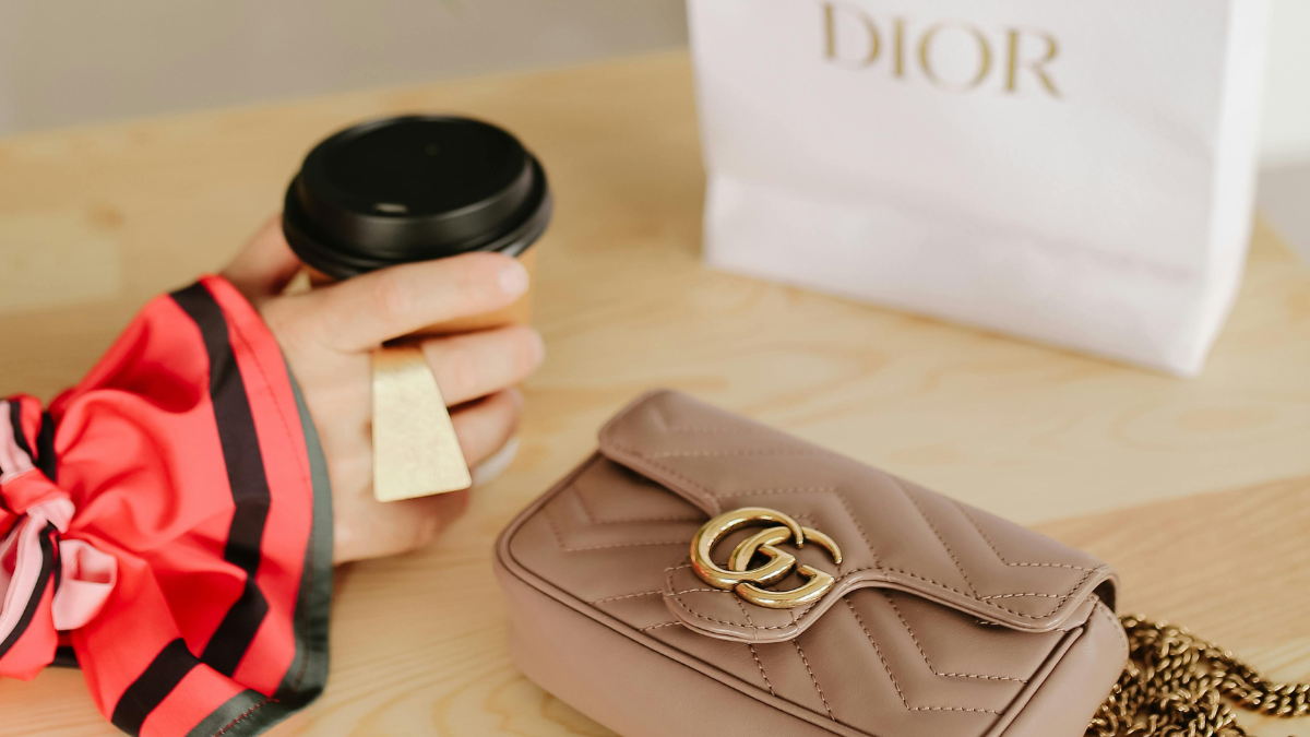 Ilustrasi salah satu tas branded milik Sandra Dewi yang disita Kejagung. Foto: pexels.com/mlkbnl