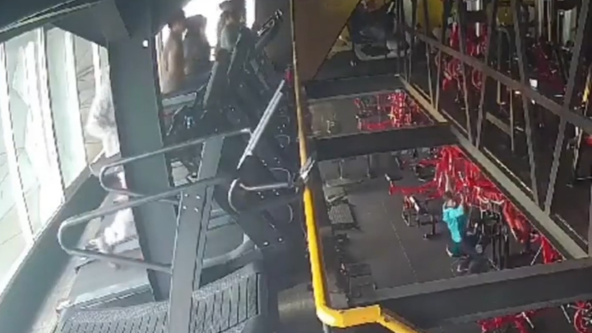 Lokasi kejadian usai seorang wanita tewas terpental dari treadmill. Foto: x.com/Heraloebss