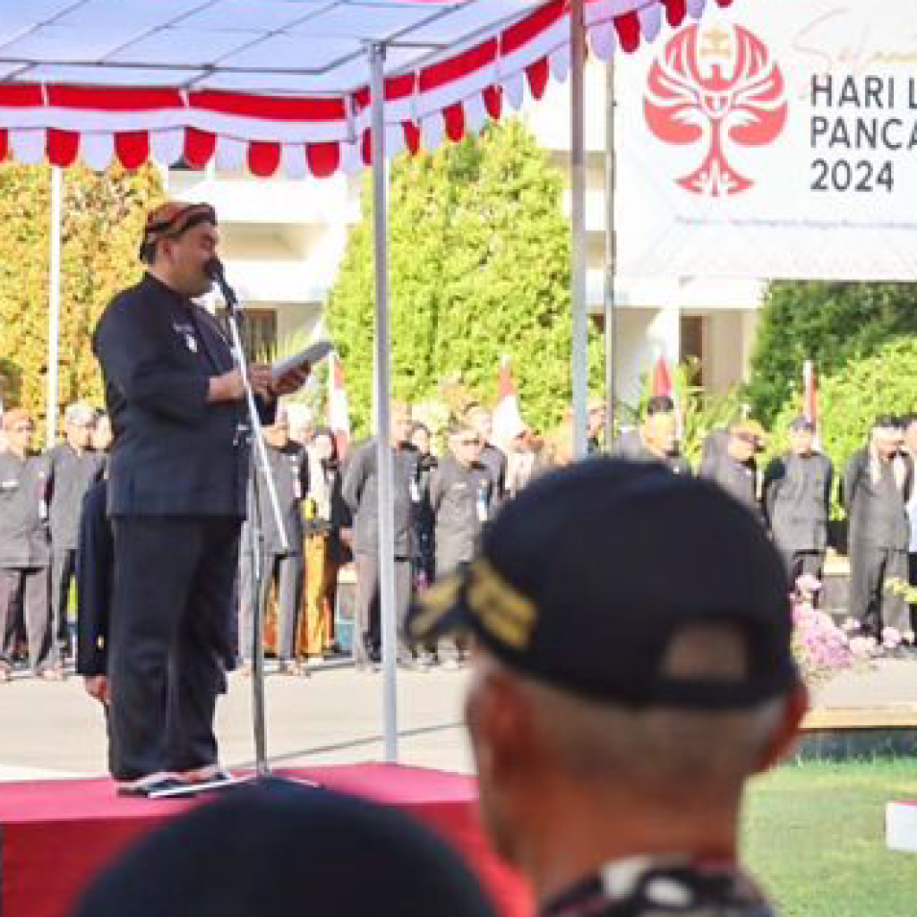 Bupati Blora, Arief Rohman menjadi inspektur di upacara lahirnya Pancasila. Foto: Dok. Lilik Yuliantoro